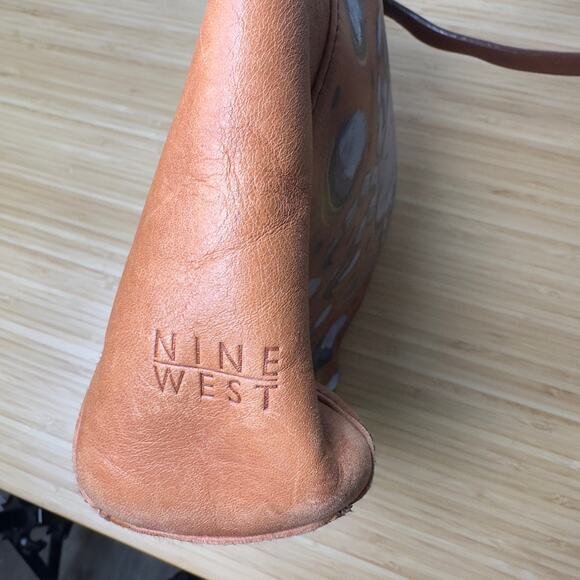 Nine West Leather Shoulder Bag Purse Hand Painted Blue Crab Coastal Marine Beach - Picture 13 of 16